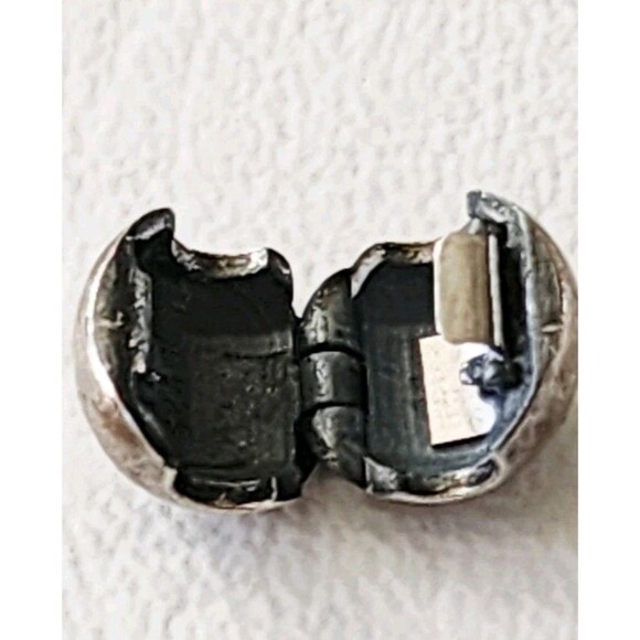 AUTHENTIC PANDORA CHARM LOVING PANDORA CLIP 791015 - Picture 4 of 7